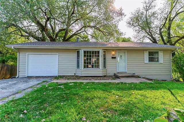 $165,000 | 5709 Elm Avenue, Raytown, MO 64133