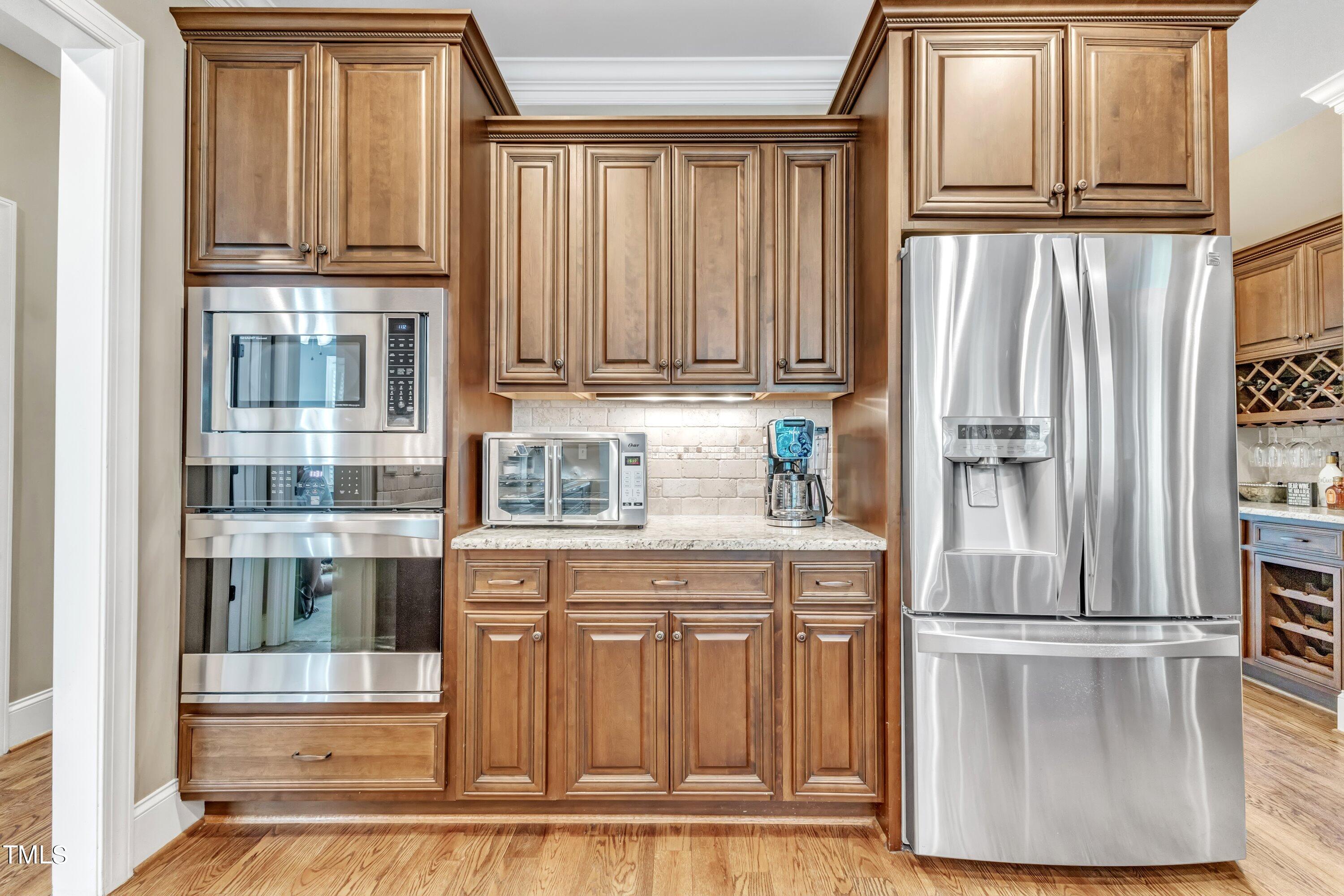 3128 McDade Farm Road Raleigh, NC 27616 - Photo 22 of 66 Built-in Oven