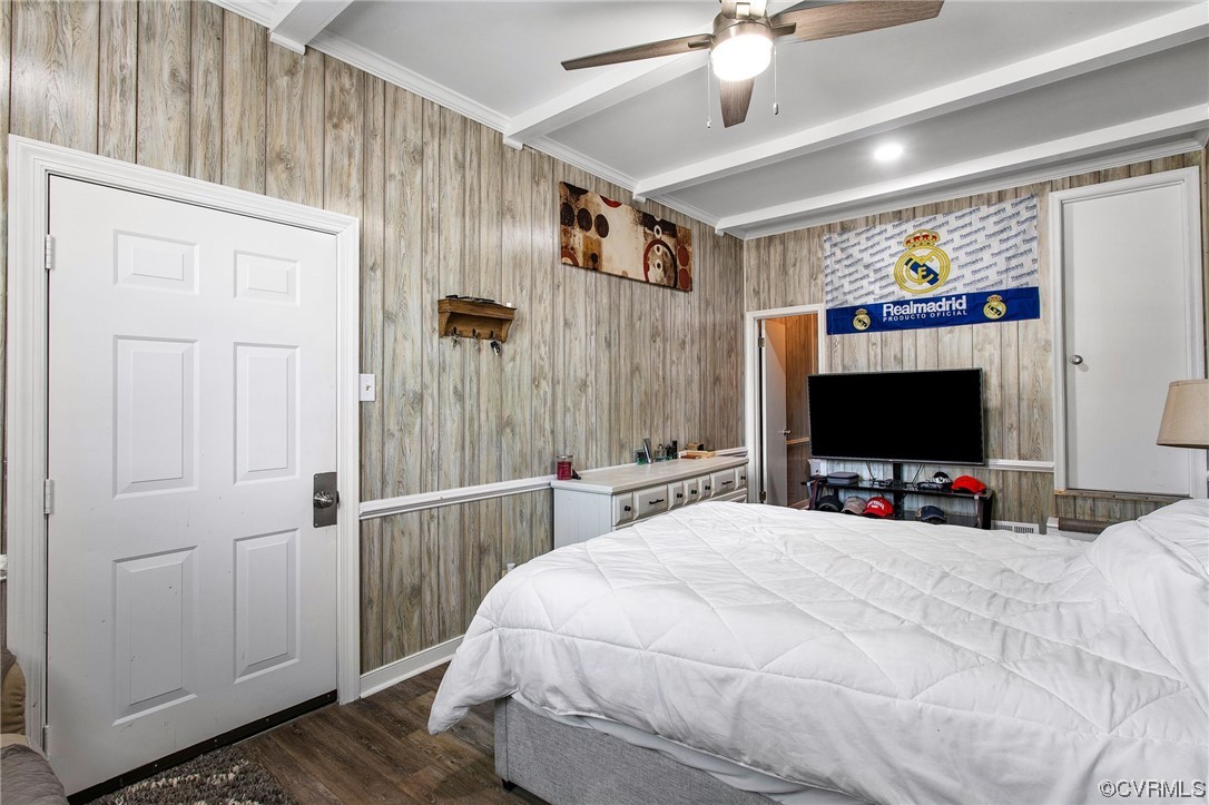 10111 Cattail Road Chesterfield, VA 23838 - Photo 22 of 31 a bedroom with a bed and a flat screen tv
