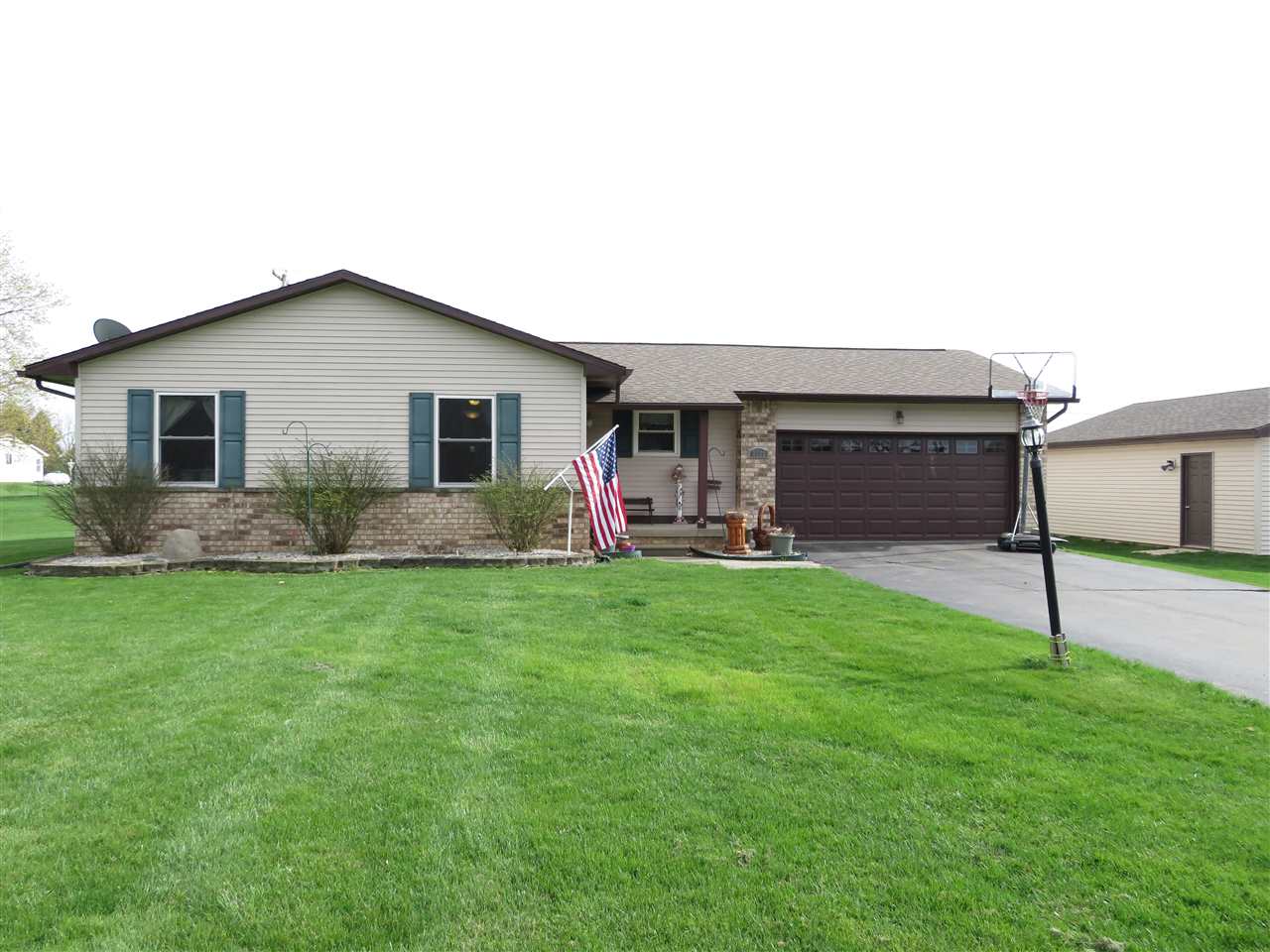 2053 West Grand River Road Owosso, MI 48867 - Photo 1 of 22 31317484.JPG