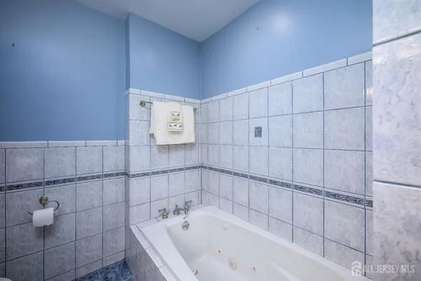 $595,000 | 65 Wilson Road, Somerset, NJ 08873