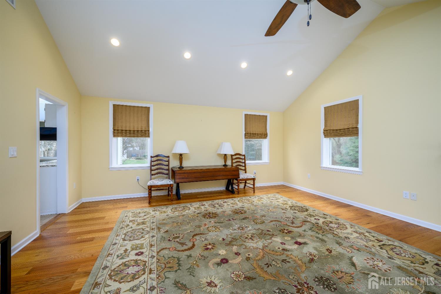 65 Wilson Road Somerset, NJ 08873 - Photo 5 of 31