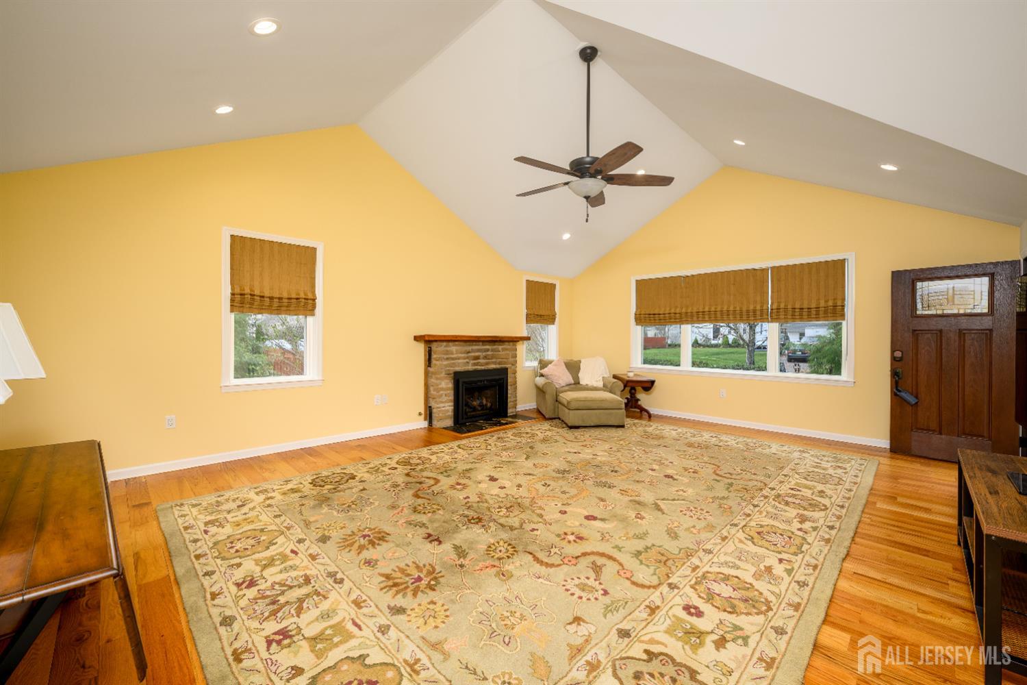 65 Wilson Road Somerset, NJ 08873 - Photo 7 of 31