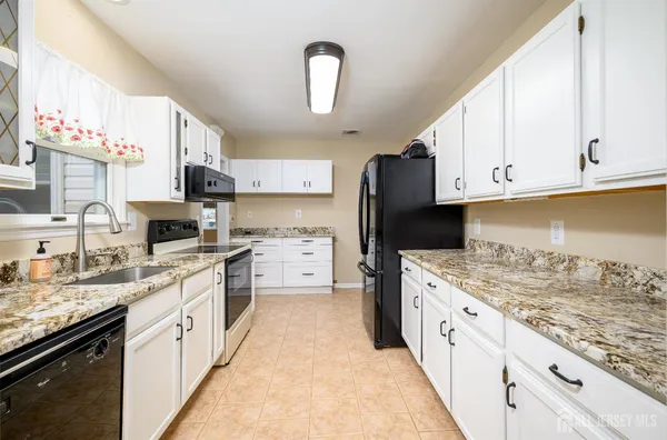 $595,000 | 65 Wilson Road, Somerset, NJ 08873