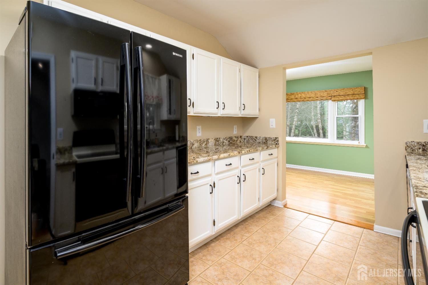 65 Wilson Road Somerset, NJ 08873 - Photo 10 of 31