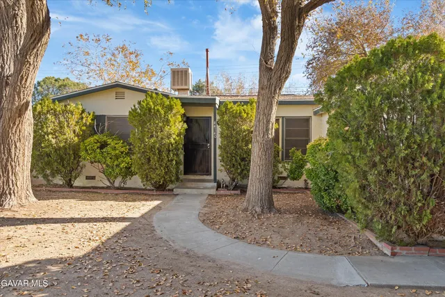 $310,000 | 44140 Heaton Avenue, Lancaster, CA 93534