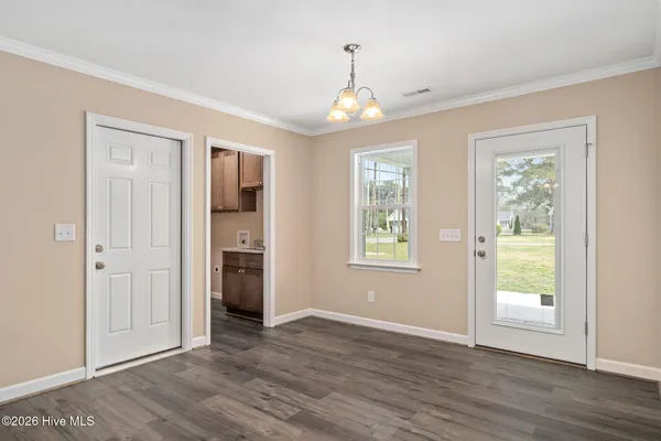 $275,000 | 214 North Walnut Street, Rose Hill, NC 28458