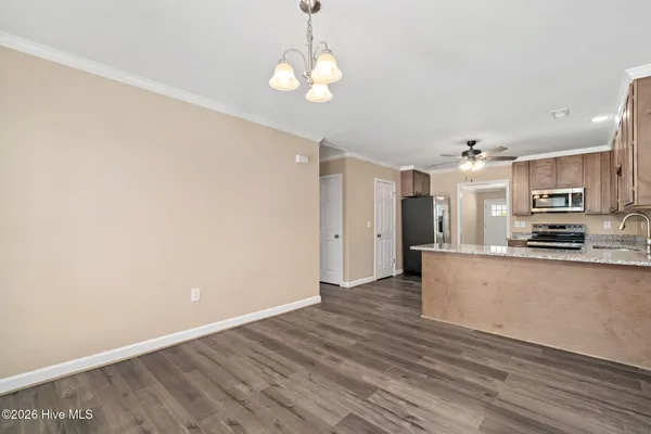 $275,000 | 214 North Walnut Street, Rose Hill, NC 28458