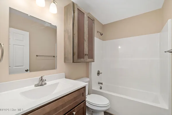 $275,000 | 214 North Walnut Street, Rose Hill, NC 28458