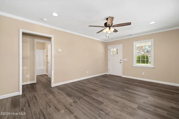 $275,000 | 214 North Walnut Street, Rose Hill, NC 28458