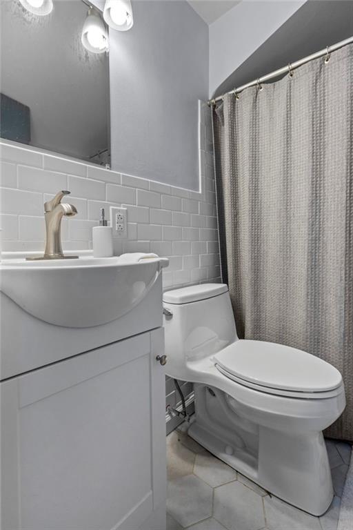 4131 Beehner Road Pittsburgh, PA 15217 - Photo 15 of 22 Gallery Image 15