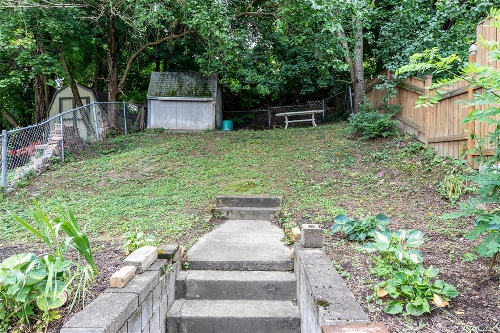4131 Beehner Road Pittsburgh, PA 15217 - Photo 20 of 22 Gallery Image 20