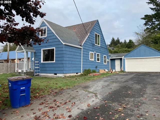 $445,000 | 648 Painter Lane, Depoe Bay, OR 97341