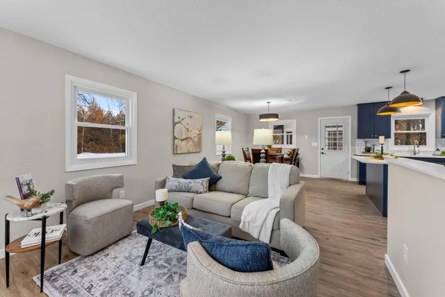 $399,000 | 5610 Spencer Brook Drive Northwest, Cambridge, MN 55008