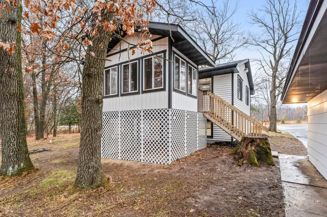 $399,000 | 5610 Spencer Brook Drive Northwest, Cambridge, MN 55008