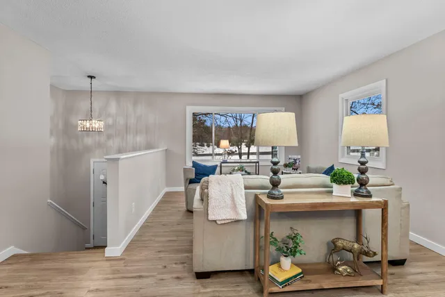 $399,000 | 5610 Spencer Brook Drive Northwest, Cambridge, MN 55008