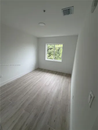 $4,000 | 32 Northwest 14th Avenue, Unit 403, Miami, FL 33125
