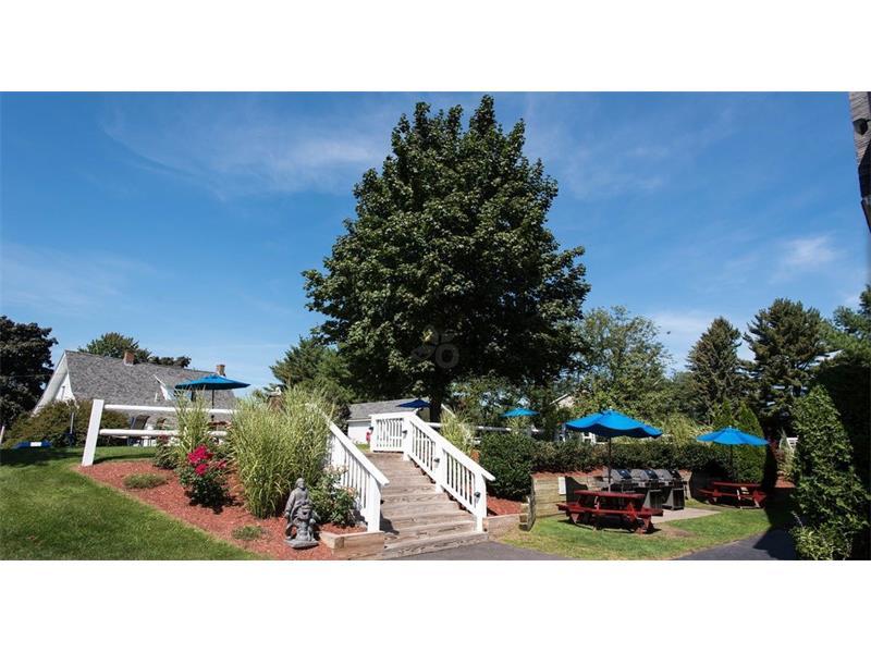 1351 Post Road, Unit 60 Wells, ME 04090 - Photo 27 of 30 Picnic area