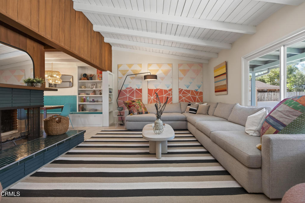 335 Encino Drive Oak View, CA 93022 - Photo 2 of 59