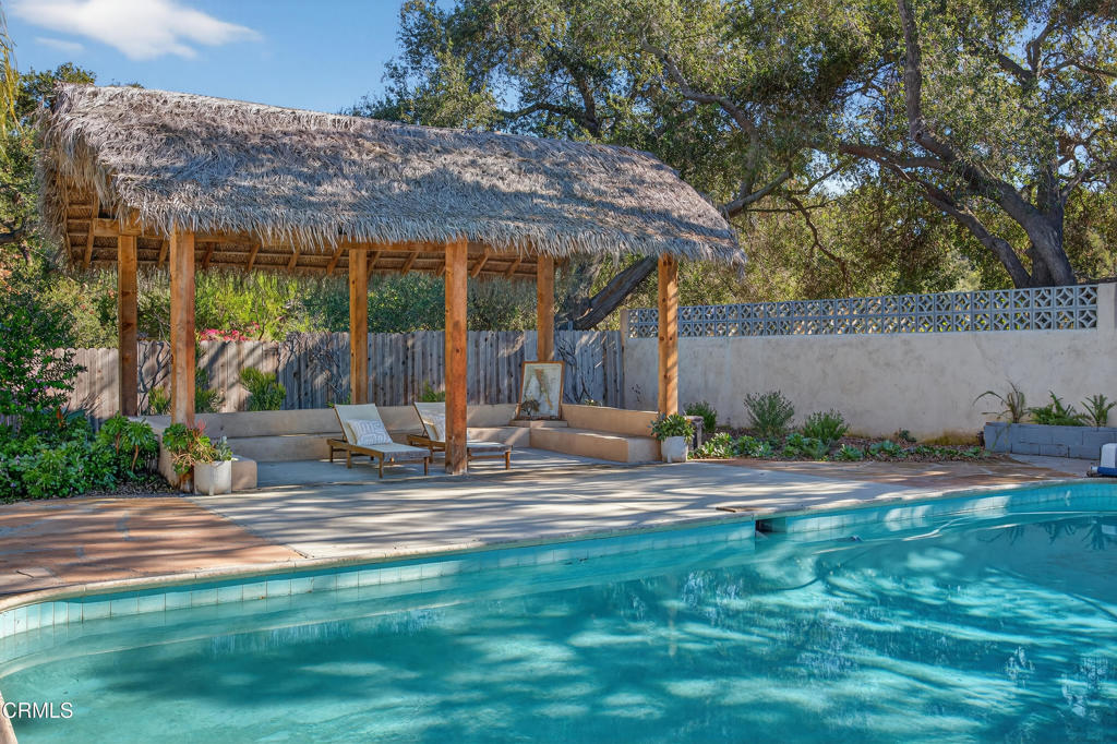 335 Encino Drive Oak View, CA 93022 - Photo 3 of 59