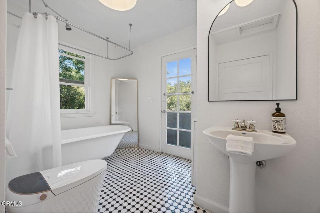 335 Encino Drive Oak View, CA 93022 - Photo 45 of 59