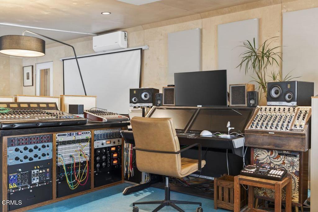 335 Encino Drive Oak View, CA 93022 - Photo 48 of 59