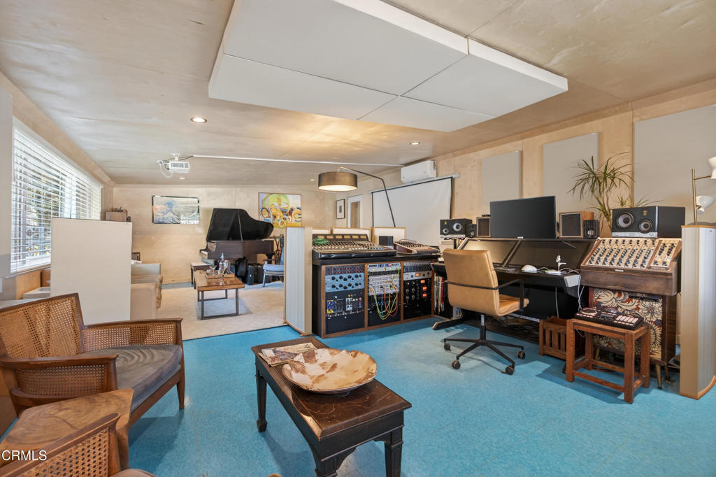 335 Encino Drive Oak View, CA 93022 - Photo 5 of 59