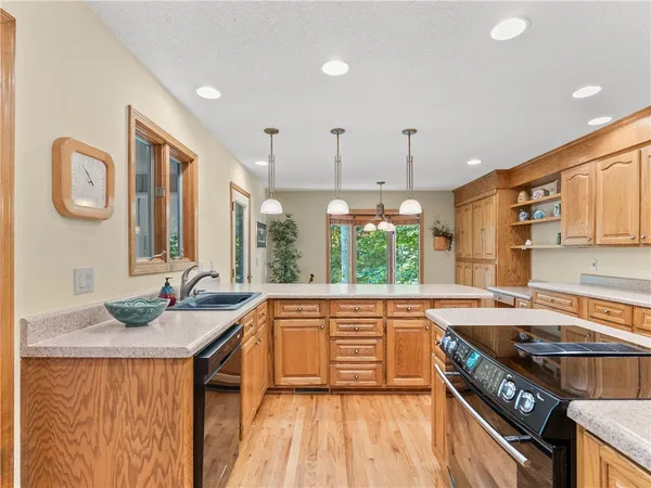 $739,000 | 213 Shipmaster Drive, Salem, SC 29676
