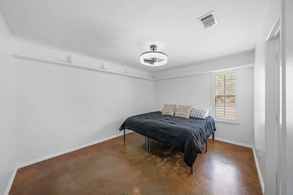 $887,000 | 2500 South Co Road 1110, Midland, TX 79706