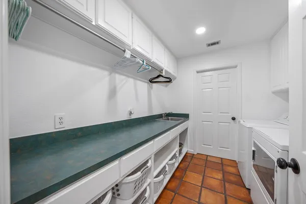 $887,000 | 2500 South Co Road 1110, Midland, TX 79706