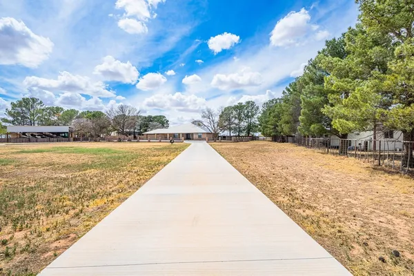 $887,000 | 2500 South Co Road 1110, Midland, TX 79706