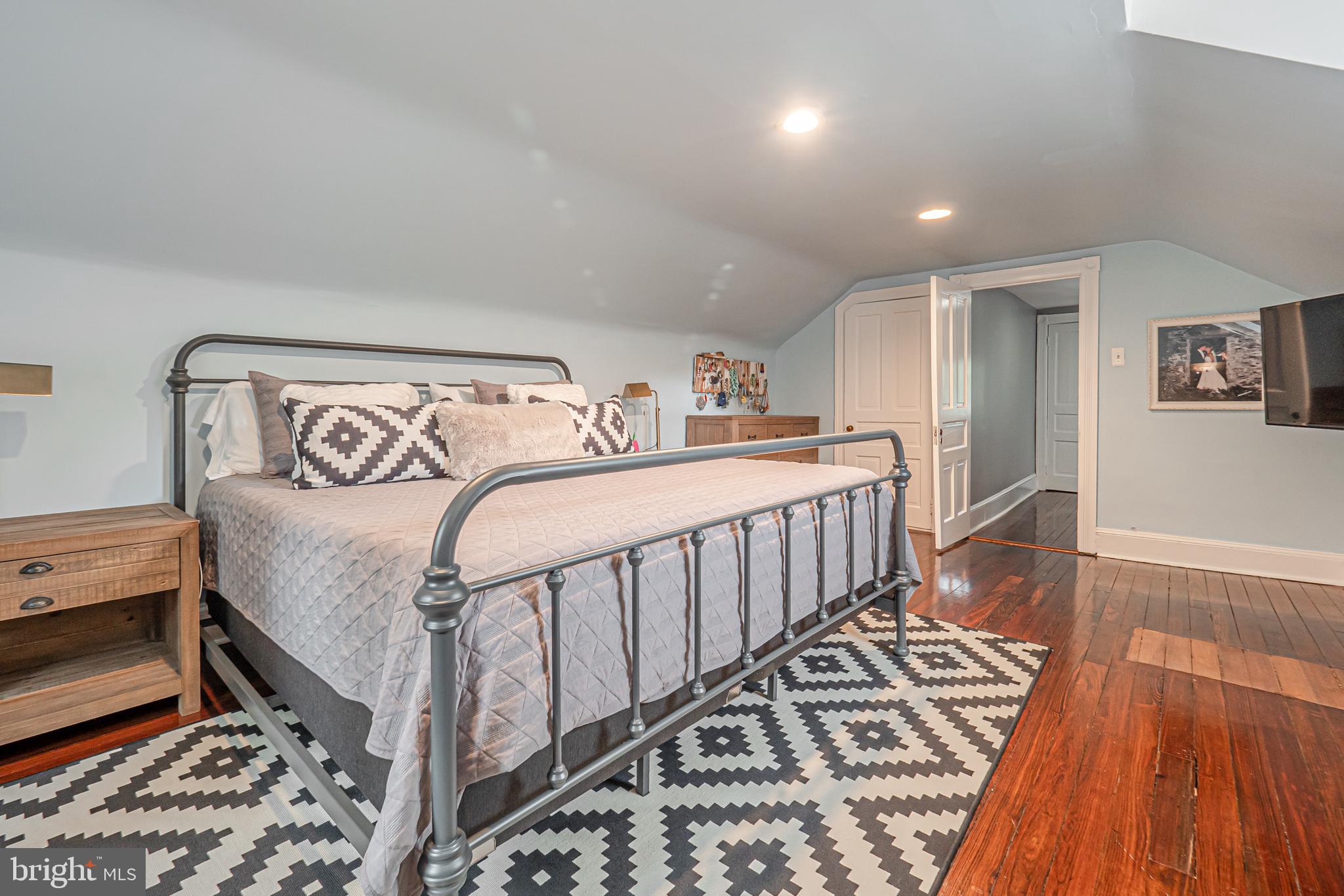 688 Gulph Road Wayne, PA 19087 - Photo 50 of 60