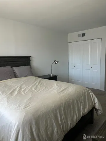 $174,900 | 182 Evergreen Road, Unit 3B, Edison, NJ 08837