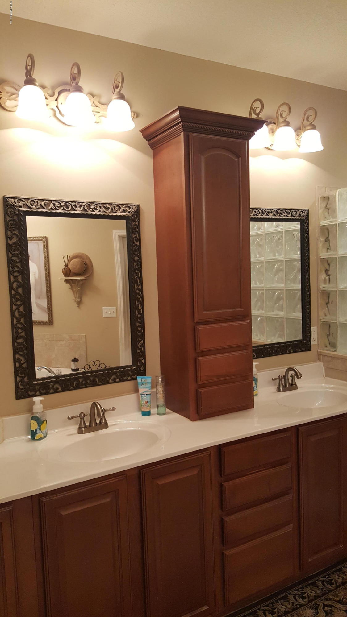 2521 Crooked Creek Point Road Middleburg, FL 32068 - Photo 27 of 39 His and Hers vanities