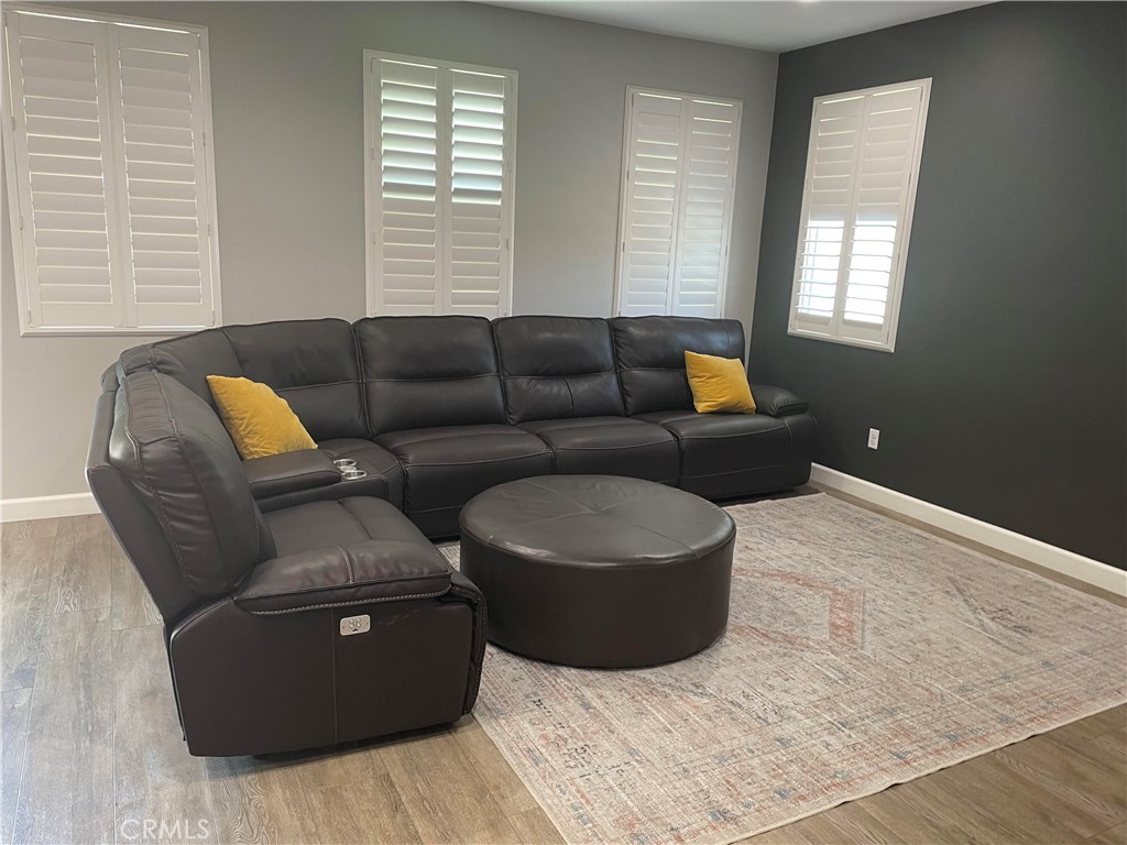 1563 Silver Shadow Drive Thousand Oaks, CA 91320 - Photo 16 of 24 a living room with furniture and window