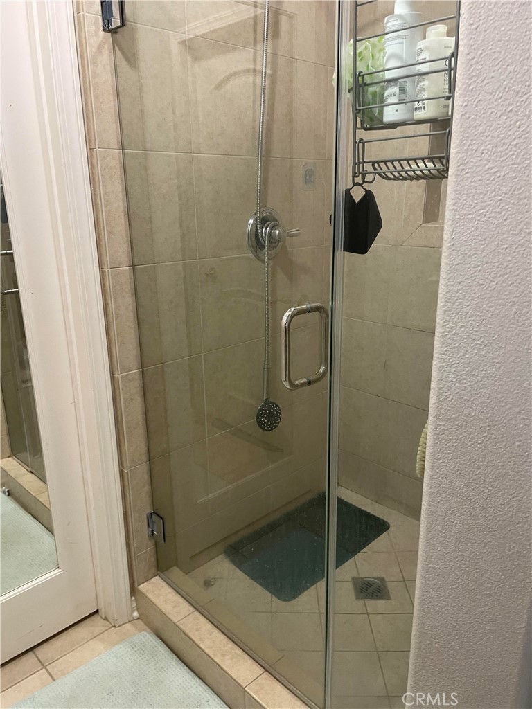 1563 Silver Shadow Drive Thousand Oaks, CA 91320 - Photo 20 of 24 a bathroom with a shower