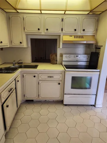 $99,000 | 5750 Northwest 64th Avenue, Unit 303, Tamarac, FL 33319