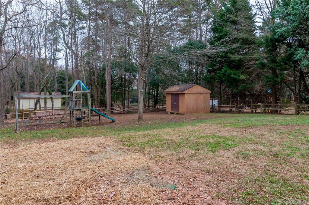 1307 Rock Point Road Charlotte, NC 28270 - Photo 14 of 15 Gallery Image 14
