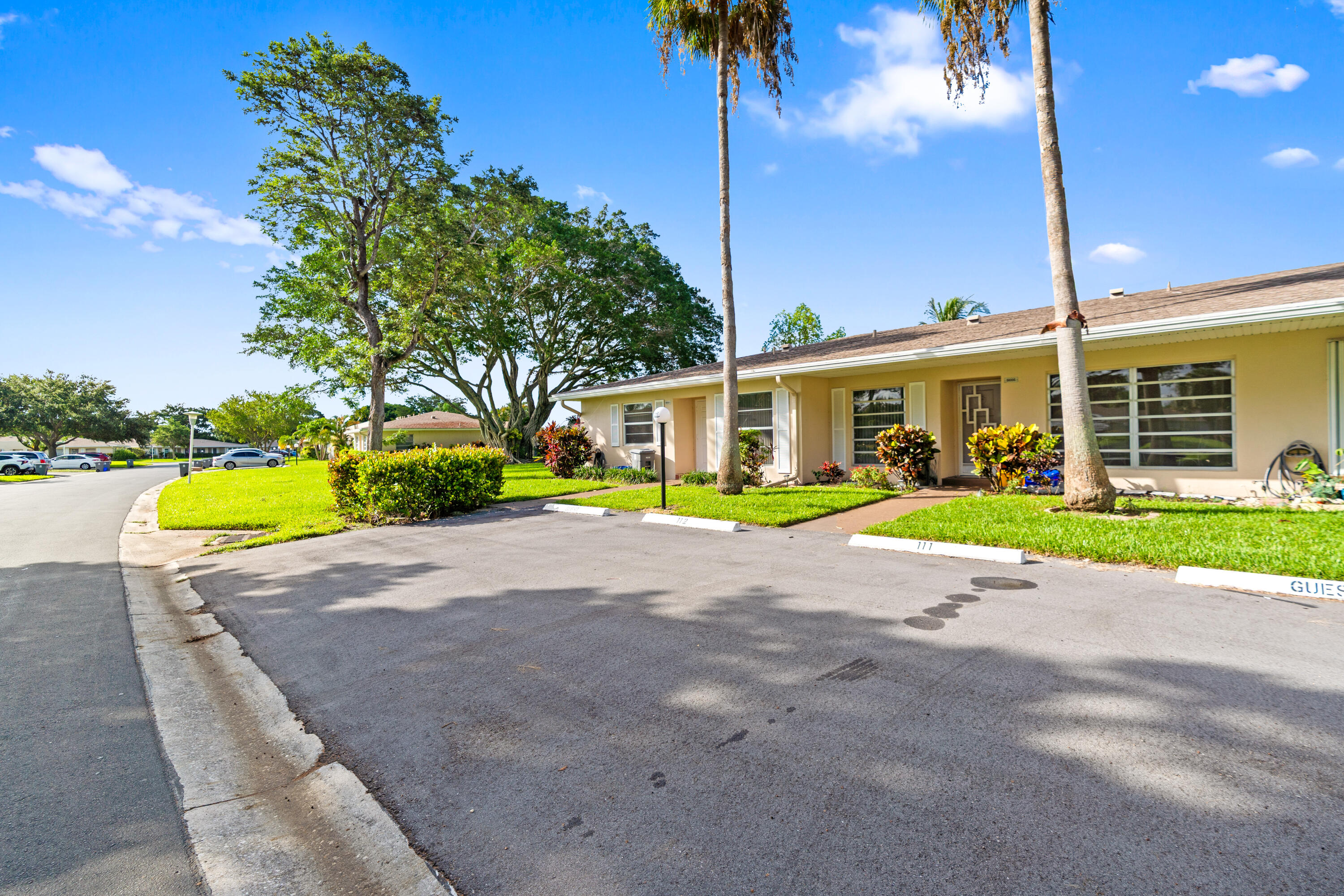 8666 Bella Vista Drive, Unit 111 Boca Raton, FL 33433 - Photo 3 of 44 DSC07463