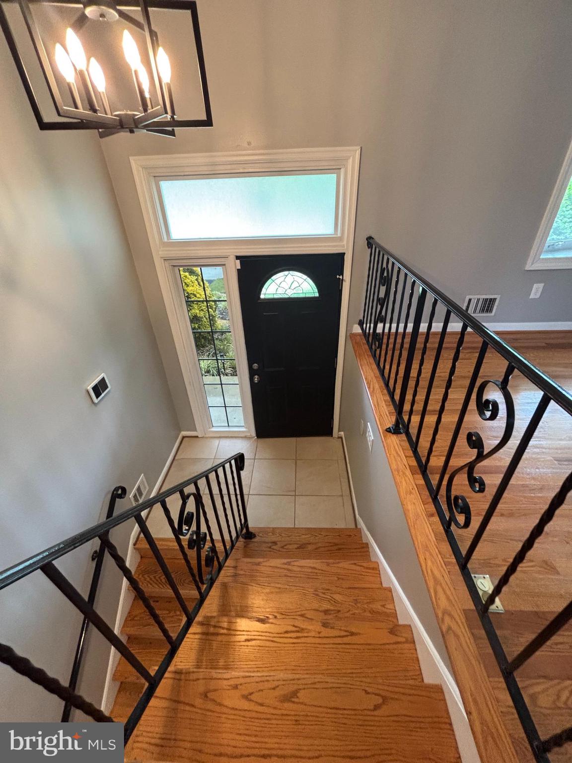 3424 Ramsgate Terrace Alexandria, VA 22309 - Photo 6 of 29 Split Level Entry Way