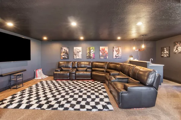 $785,000 | 127 Red Hawk Avenue, Evanston, WY 82930