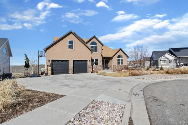 $785,000 | 127 Red Hawk Avenue, Evanston, WY 82930