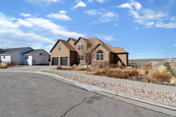 $785,000 | 127 Red Hawk Avenue, Evanston, WY 82930