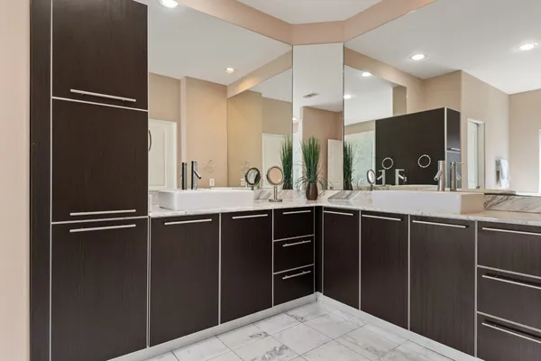 $3,700 | 3935 Gibson Street, Houston, TX 77007