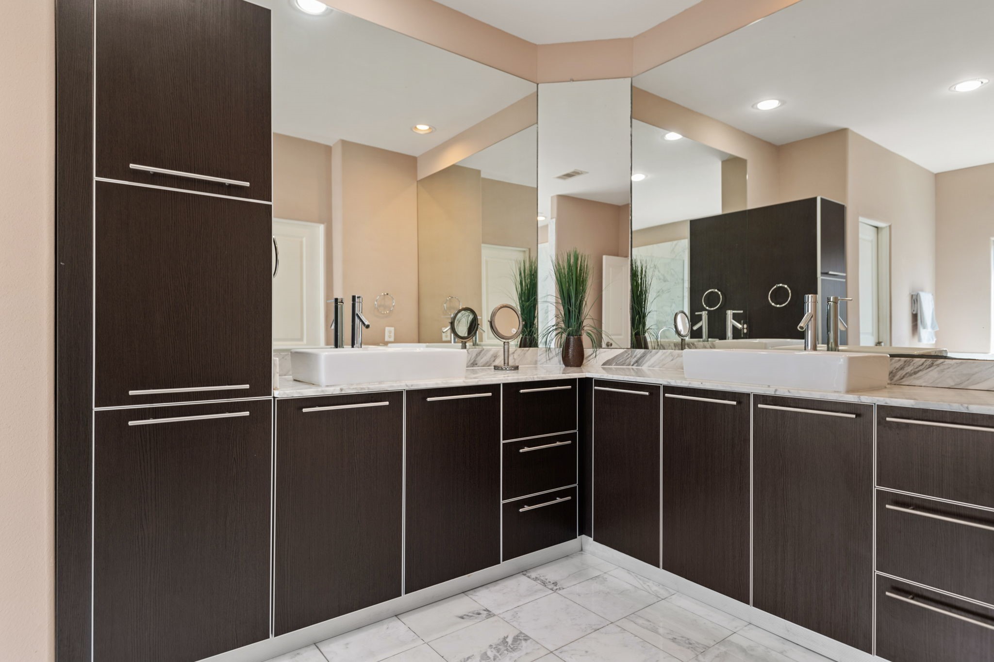 3935 Gibson Street Houston, TX 77007 - Photo 11 of 26