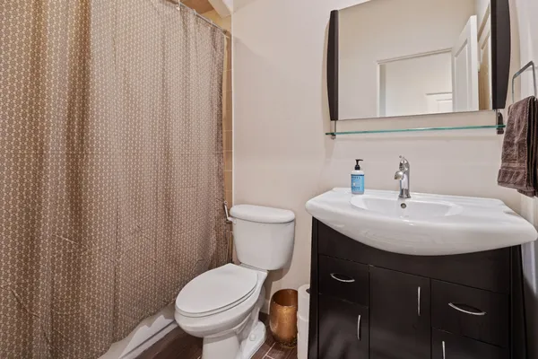 $3,700 | 3935 Gibson Street, Houston, TX 77007