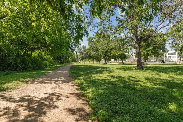 $3,700 | 3935 Gibson Street, Houston, TX 77007