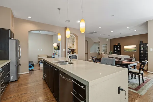 $3,700 | 3935 Gibson Street, Houston, TX 77007