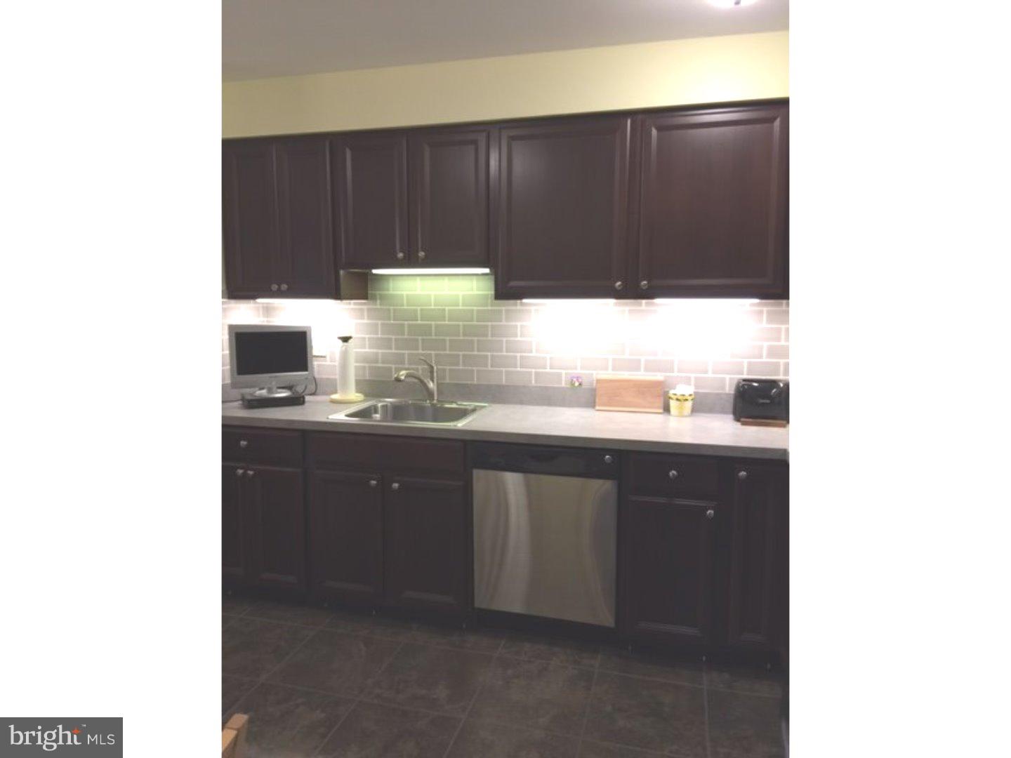908 Raintree Lane Malvern, PA 19355 - Photo 5 of 11 Kitchen