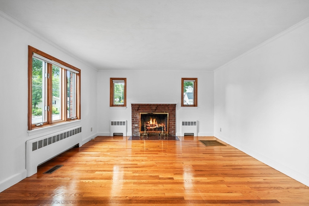 114 Parker Road Wakefield, MA 01880 - Photo 11 of 23 Gallery Image 11